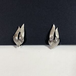 Silver Tone Flame Earrings Coro Signed Clip Screw Matte Shiny Flower Retro